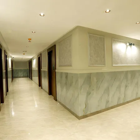 Hotel Breeze Bay Ex - Near Us Consulate, Bkc Mumbai