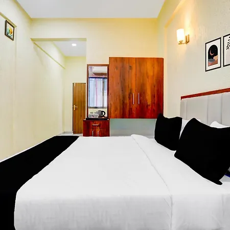 Super Collection O Kalamboli New Panvel Formerly Golden Paradise Hotel