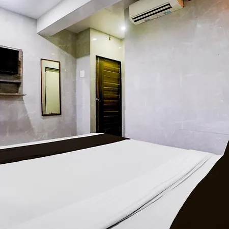 Hotel Super O Balaji Residency 3*