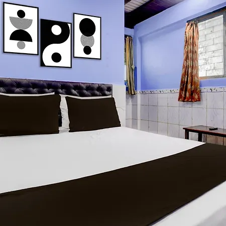 O Yash Hotel