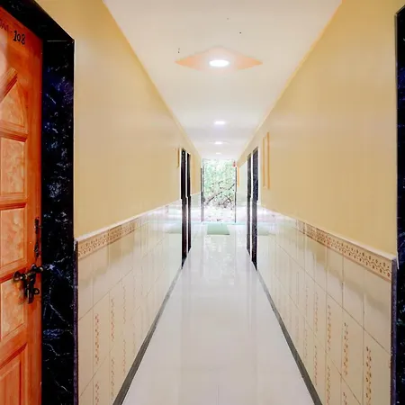 Hotel O Yash 3*