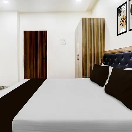 Hotel Collection O Ulhasnagar Birla Temple Formerly Yash Residency