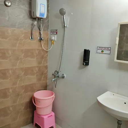 Homestay Ivory Room, Ac, Smart Tv, Ensuite, Independent Mumbai