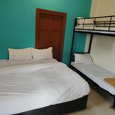 Omkar Regency Ac Goregaon West Guest house Mumbai