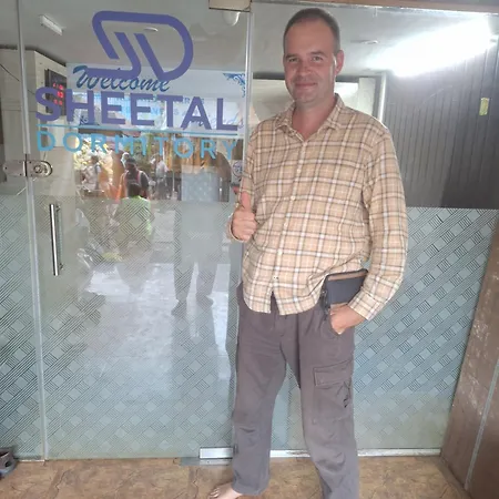 Capsule hotel Sheetal Mumbai