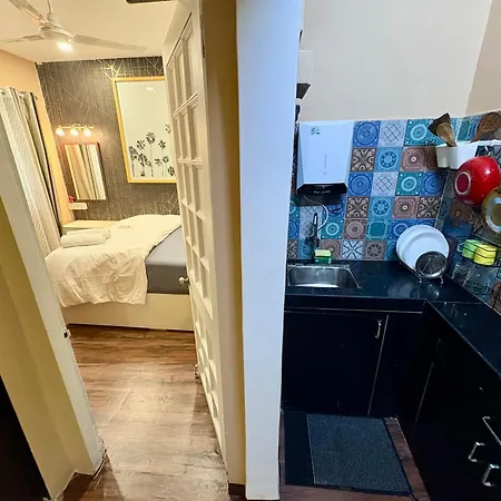 1bhk Casa Bella Off Linking Rd Ground Floor * Mumbai