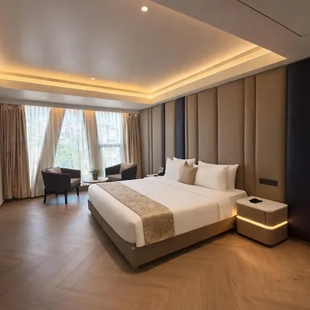 Dragonfly - The Art Hotel