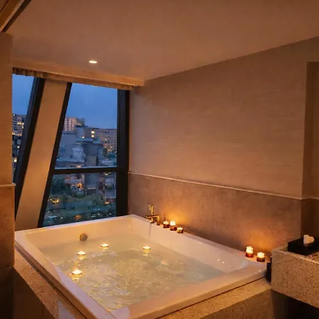 Hotel Dragonfly - The Art Mumbai