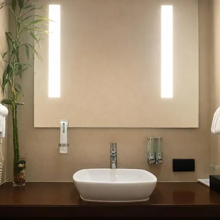 Dragonfly - The Art Hotel 4*