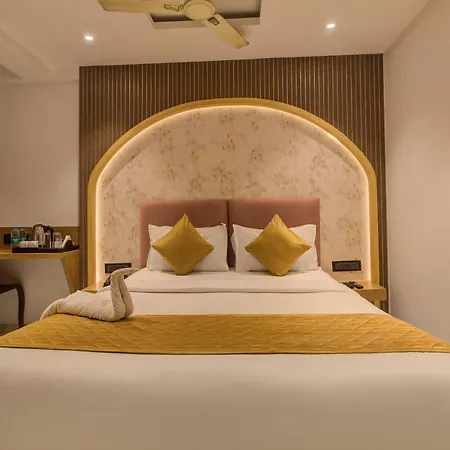 Malad Opposite Malad Railway Station Hotel Mumbai