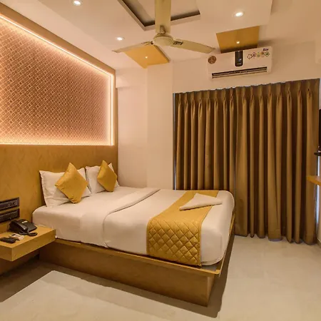 Malad Opposite Malad Railway Station 3* Mumbai