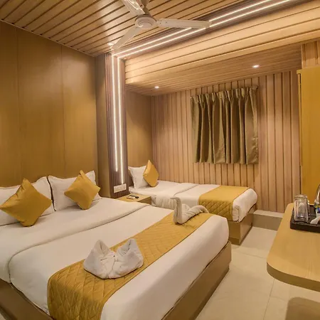 Malad Opposite Malad Railway Station 3* Mumbai