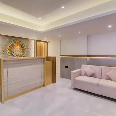 Malad Opposite Malad Railway Station 3* Mumbai