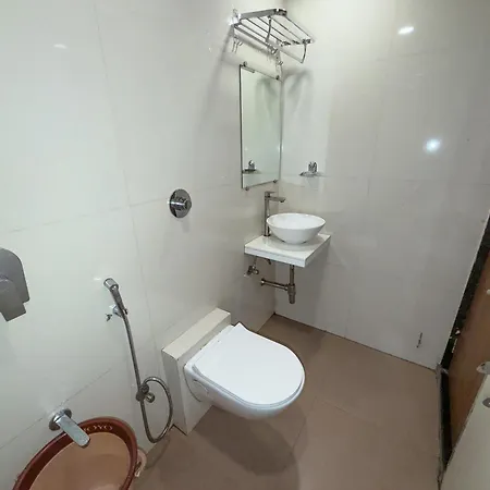 Hotel Bkc Downtown - Near Us Embassy 3*