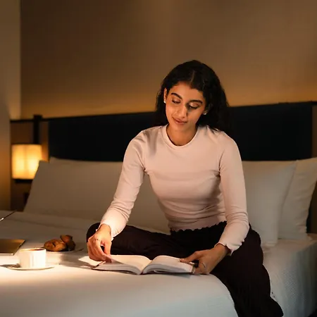 Hotel Hilton Garden International Airport