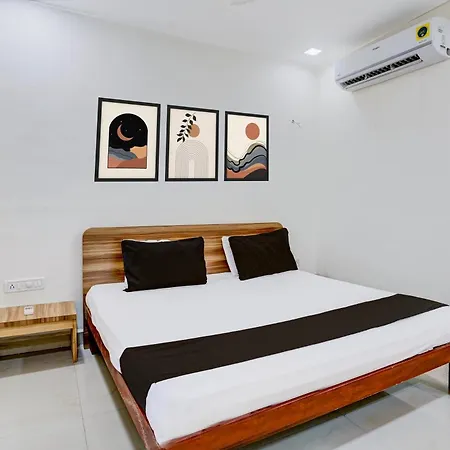 Hotel O Shree Prabhat Mumbai