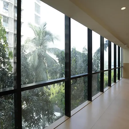 Indie Nesco Goregaon 4*