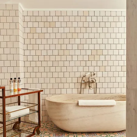 Soho House 5*