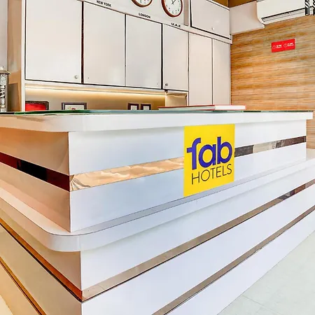 Hotel Fabhotel Abrol 3*