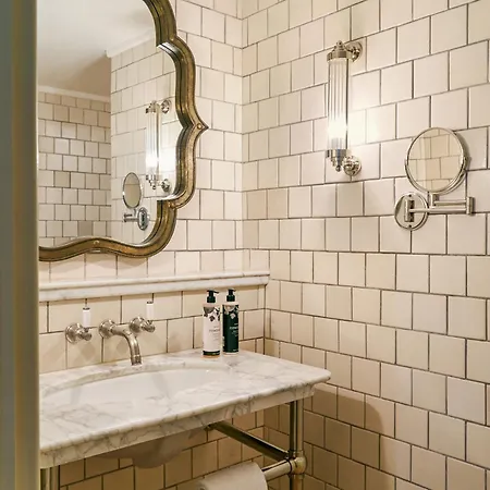 Soho House 5*