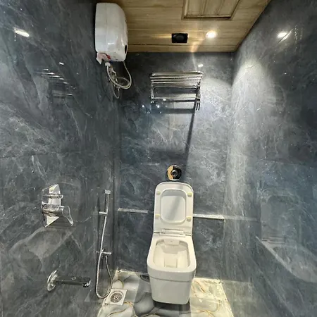 Royal Hotel