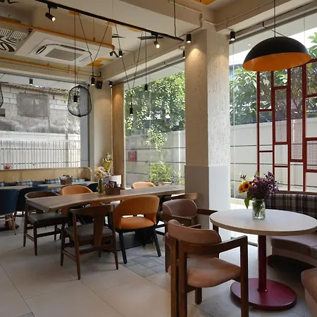 Hotel Indie Nesco Goregaon 4*