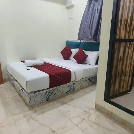 Glow Star Hotel 2*