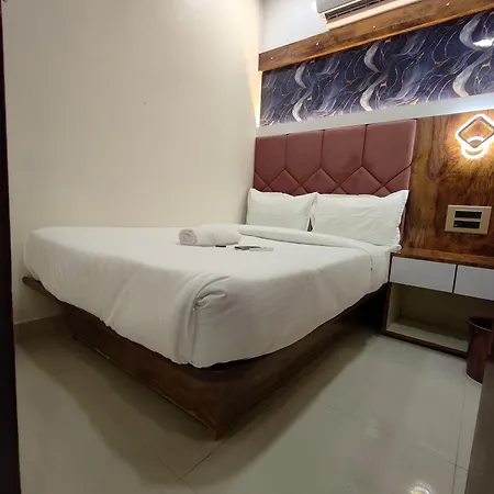 M R 3* Mumbai