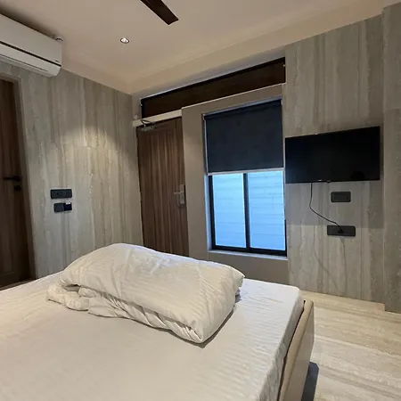 Rajjog 3* Mumbai