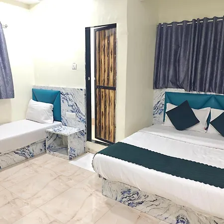 Glow Star Hotel