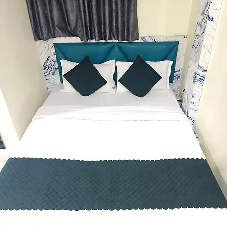 Glow Star Hotel 2*