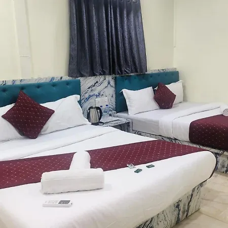 Glow Star Hotel 2*