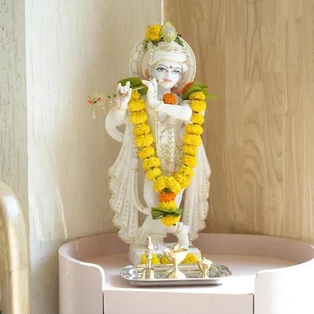 Indie Nesco Goregaon Hotel