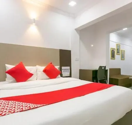 Avinya Hotel