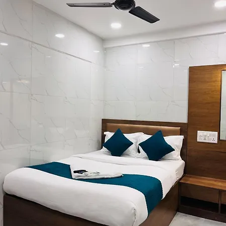 Benz Hotel 3*