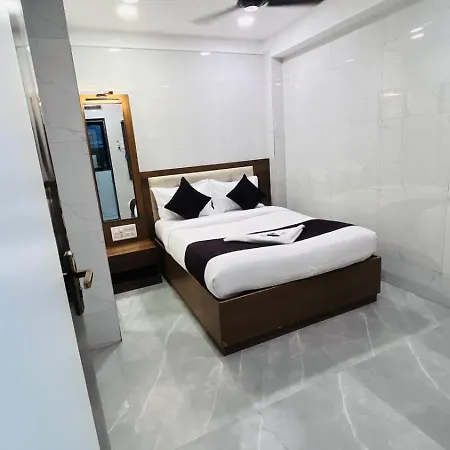 Benz 3* Mumbai