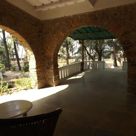 Manoribel Hotel 3*