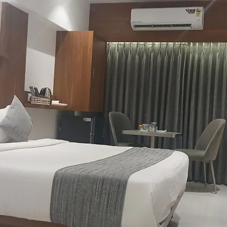 Shine Hospitality Premium 3* Mumbai