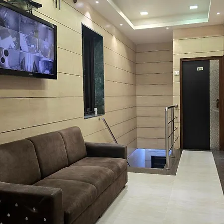 Hotel Kamal - Mohammed Ali Road Mumbai