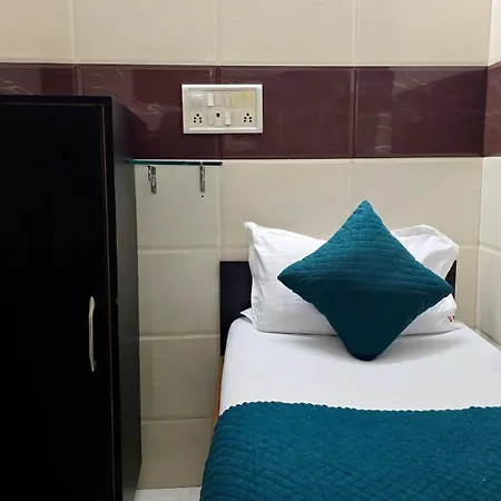 Kamal - Mohammed Ali Road Hotel 2*