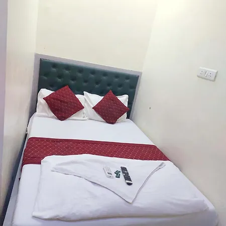Hotel Mint Park Al Maqam - Near Mohammad Ali Road Mumbai