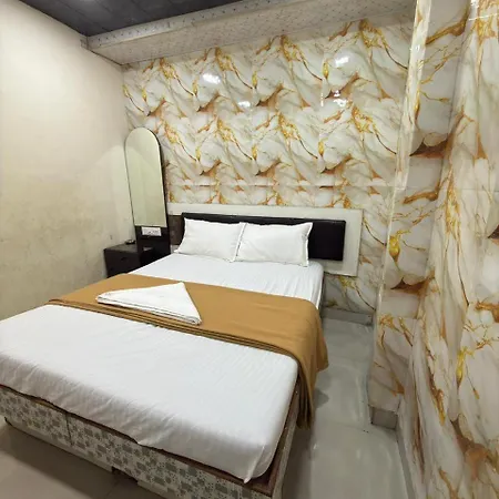 Sunroop Hotel