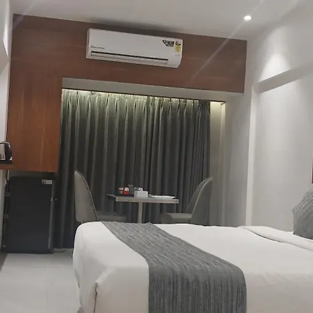 Shine Hospitality Premium 3* Mumbai