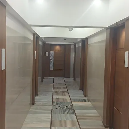 Hotel Shine Hospitality Premium