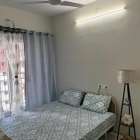 Homestay Cozy Private Room, Pet Friendly Home, Vikhroli East Mumbai