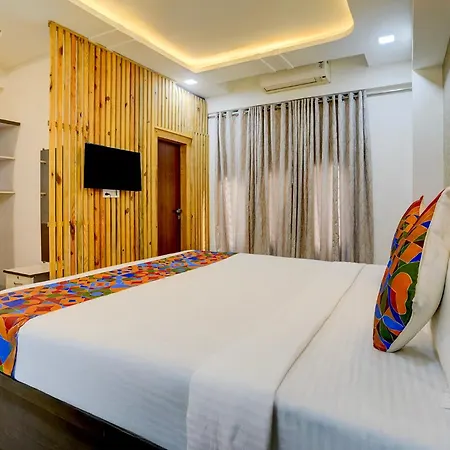 Hotel Via Blissful 3*