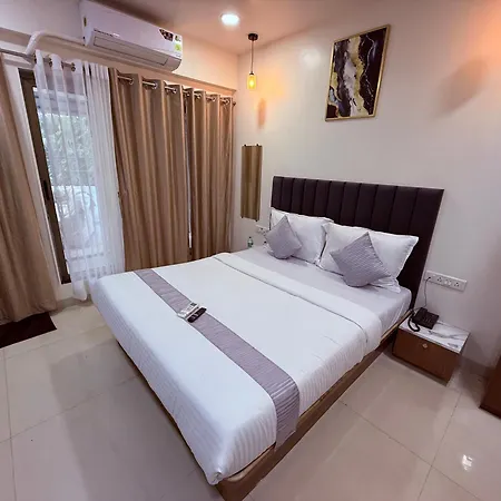 Silver Leaf - Parle East - Near Airport Hotel 3*