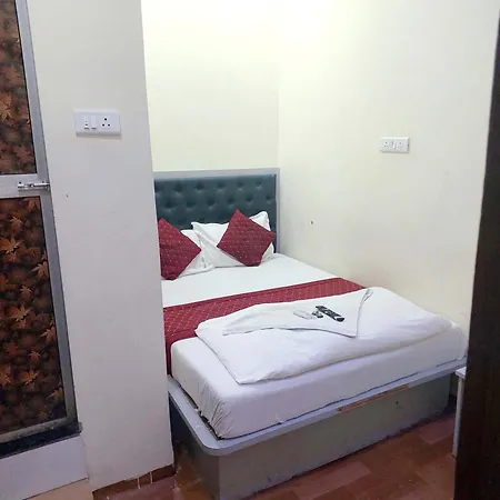 Mint Park Al Maqam - Near Mohammad Ali Road Hotel Mumbai