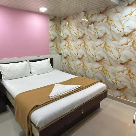 Sunroop Hotel 2*