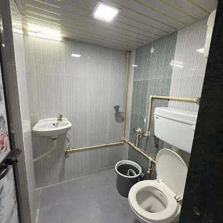 Hotel Sunroop Mumbai